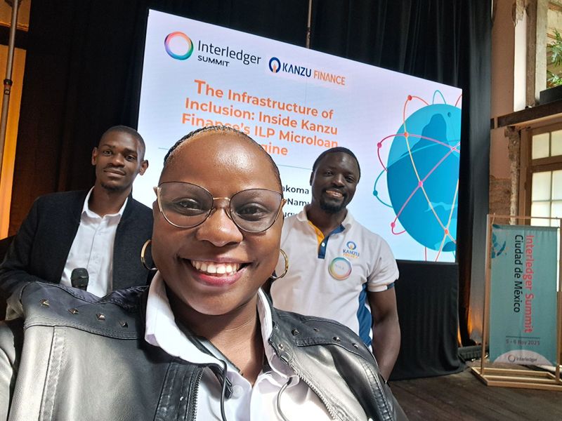 Lincon, Maria and Peter just before their demo lab presentation at the summit in Mexico City